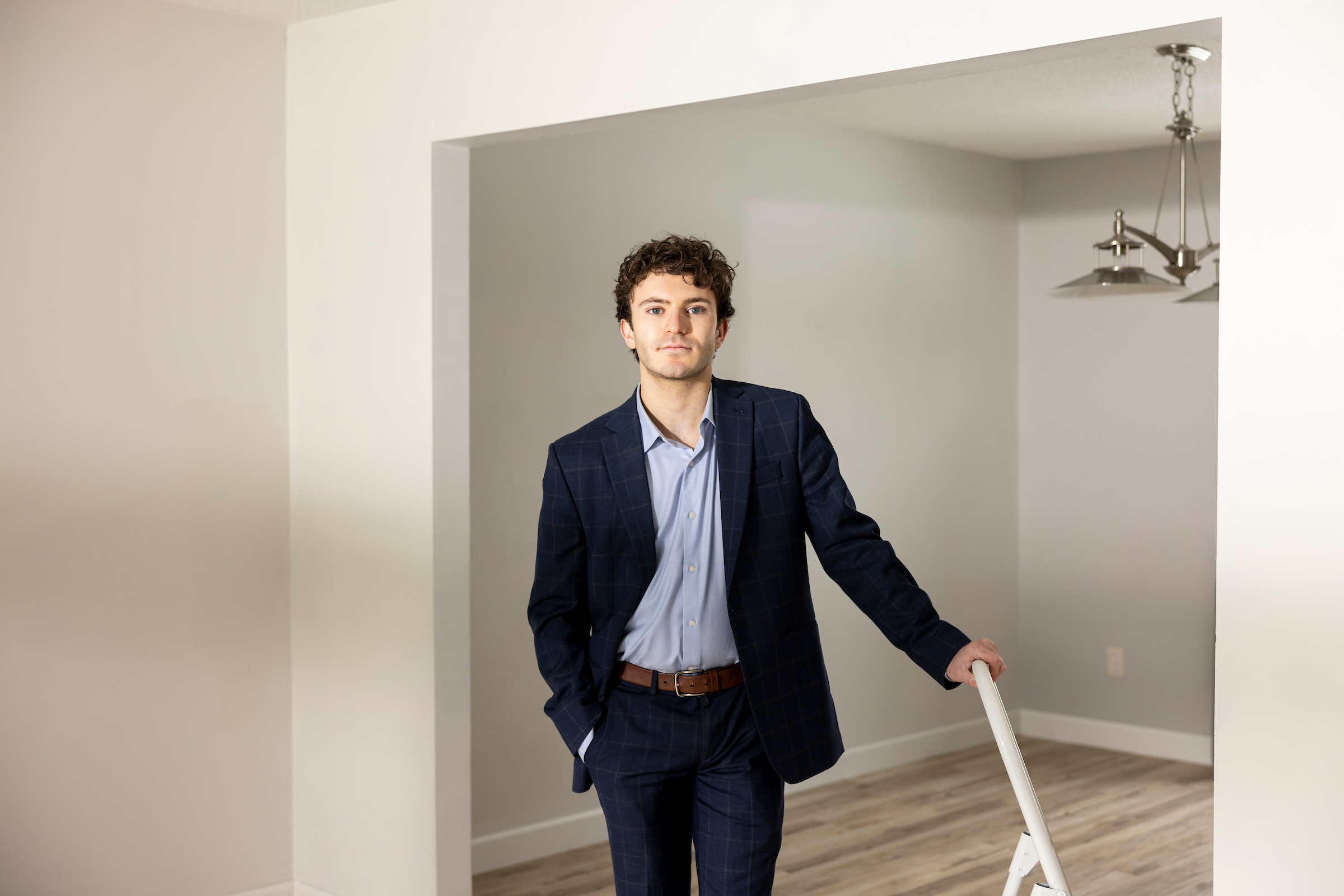 Seller Guide headshot